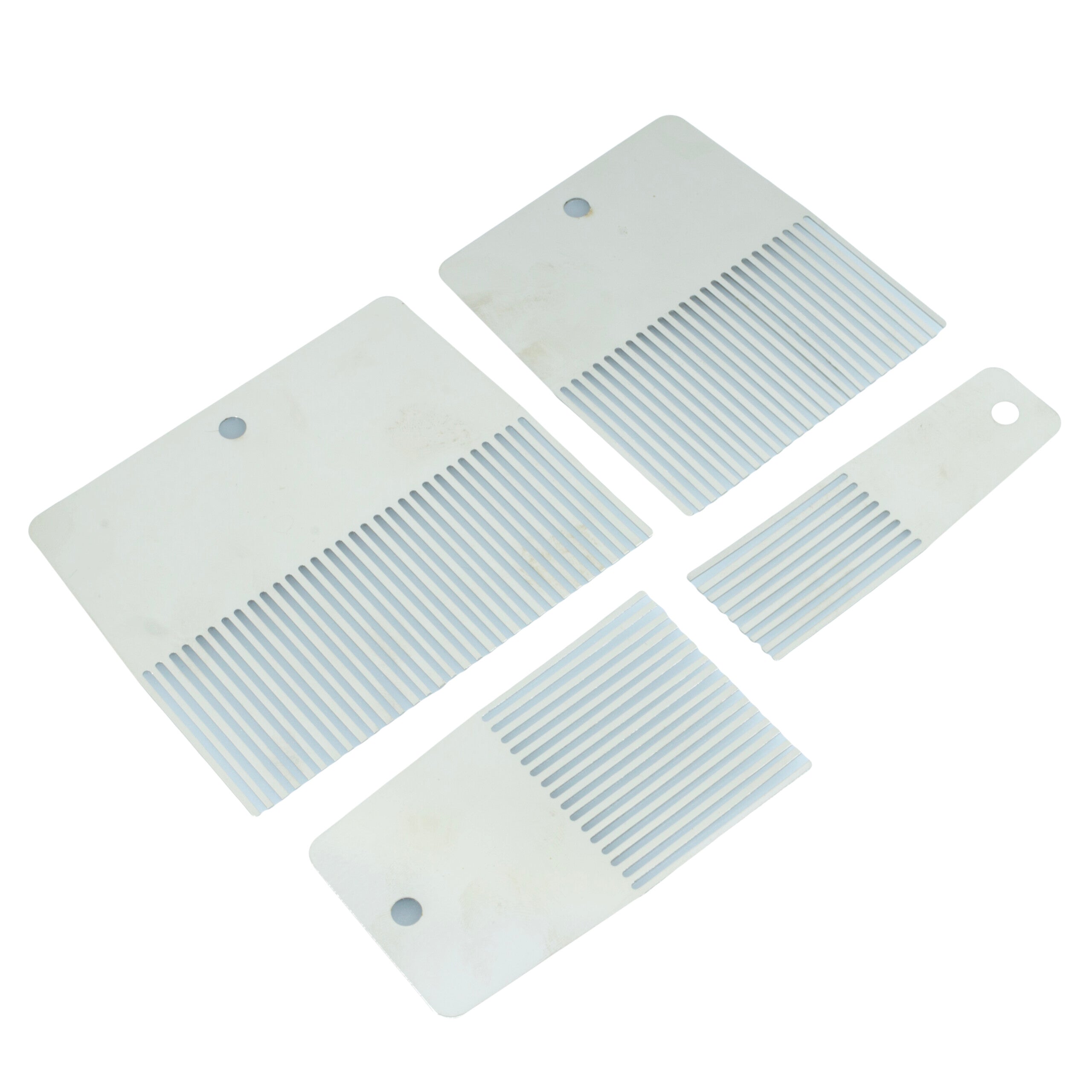 ABR Ootraus -kampasarja 4-os|ABR Ootraus -kampasarja 4-os myyntipakkaus|ABR Ootraus -kampasarja 4-os myyntipakkauksen takapuoli|ABR Ootraus -kampasarja 4-os piikit