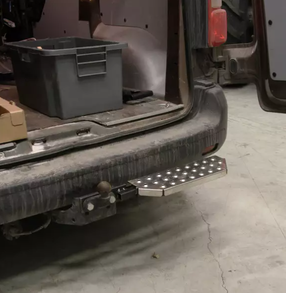 Robota STP-1 pakettiauton RST astinlauta vetokoukkuun