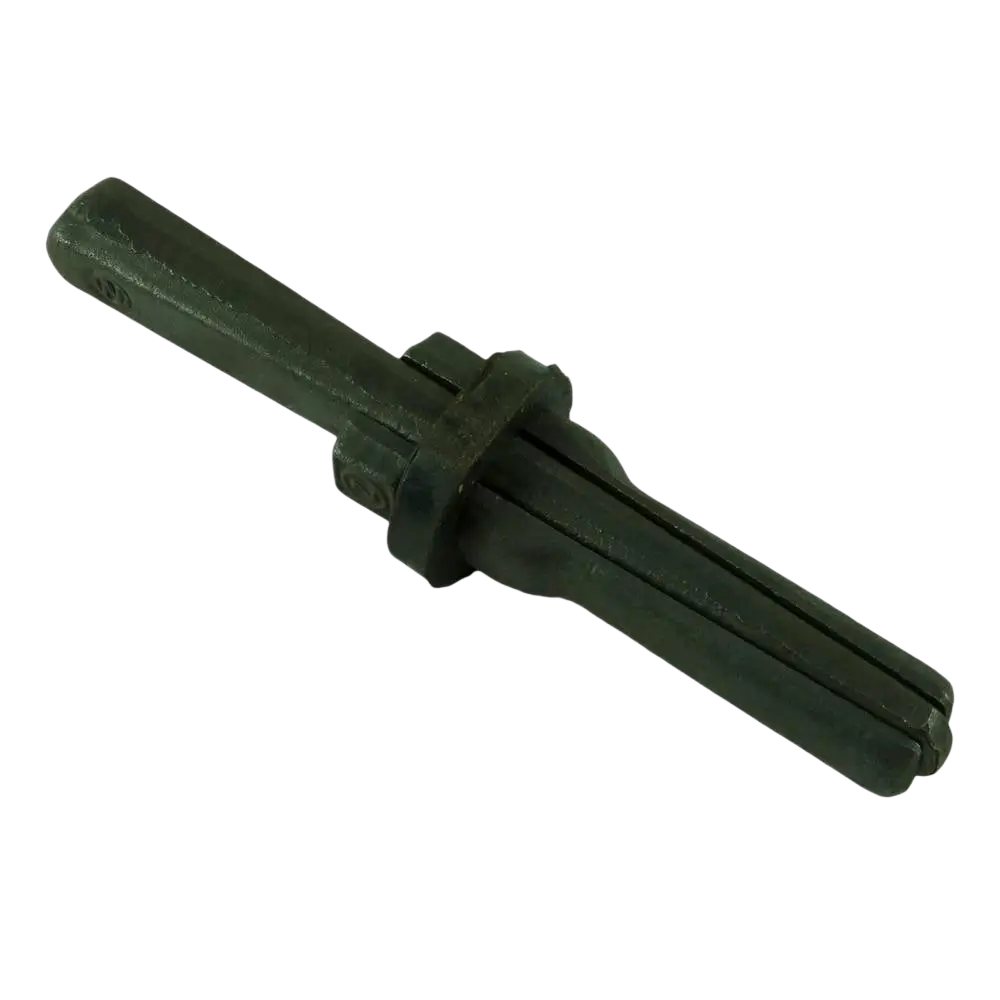 Dark green metalinen kivenhalkaisukiila procat 24 mm hexagonipäällä ja kaksipiikkisellä iskuosalla suurten kivien halkaisuun