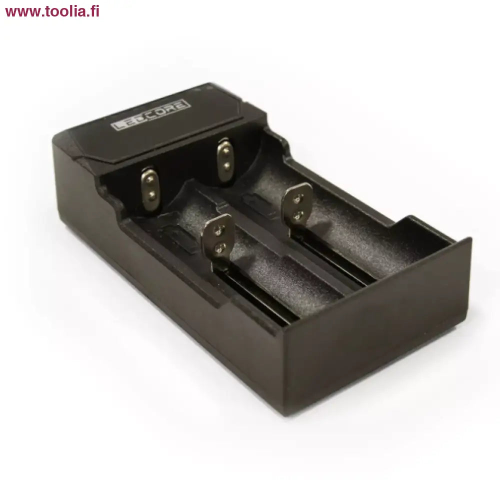 Ledcore DC2 + Digitaalilaturi ladattaville paristoille