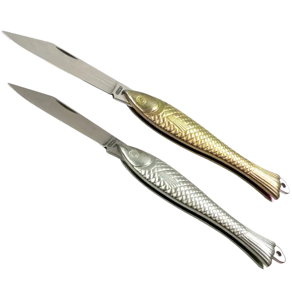 Kaksi mikov linkkuveitsi 13 cm kala -mallia, kulta ja hopea kala-aiheisilla metallisilla kahvoilla, veitsi soveltuu erinomaisesti