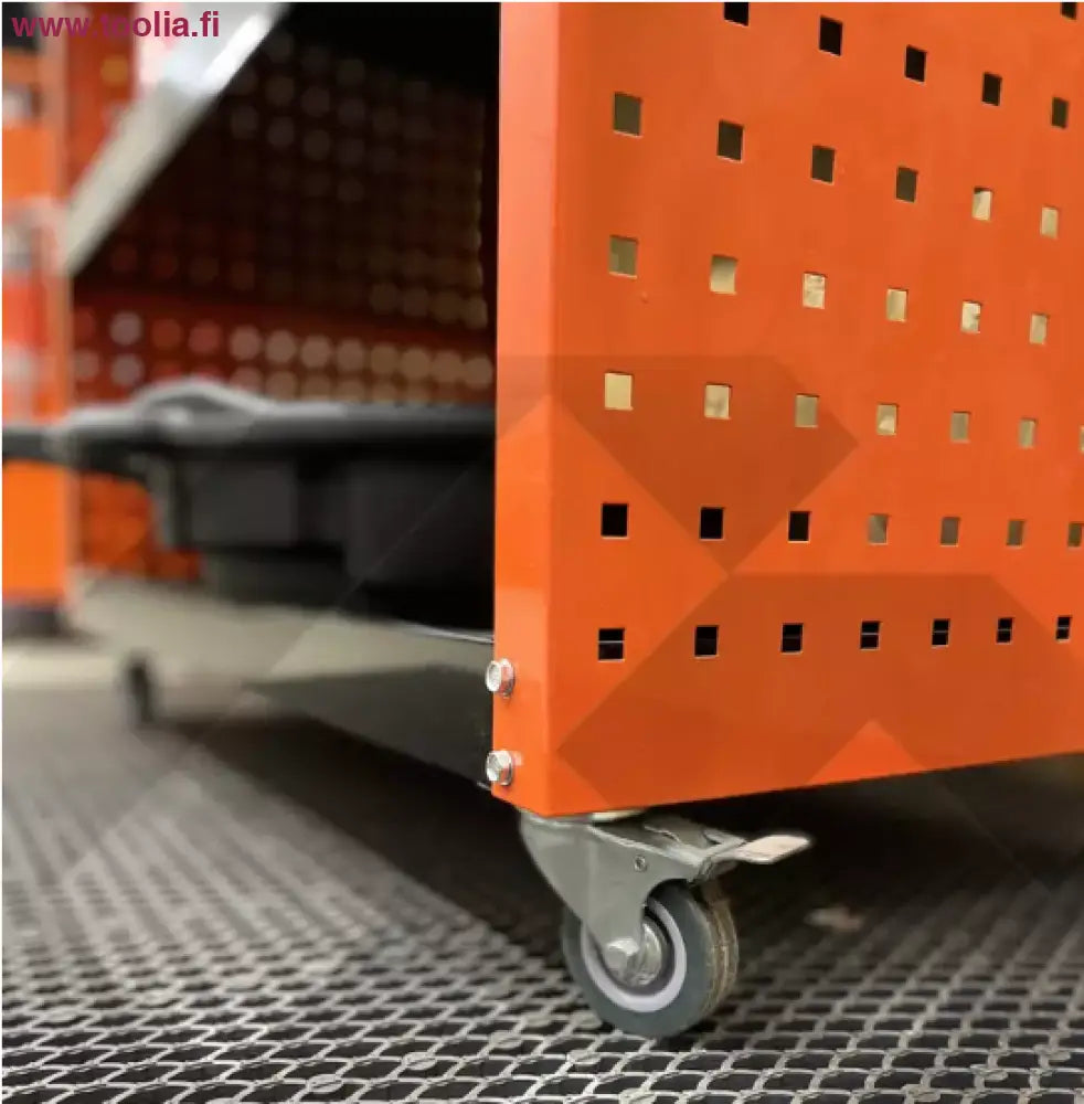 Robota työkaluvaunu TG1 työkaluseinällä