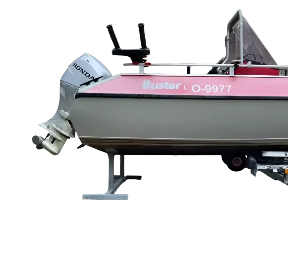 Robota venepukki taakse harmaa ja vaaleanpunainen ilmatäytteinen vene seinämävahvuus 3mm honda perämoottorilla