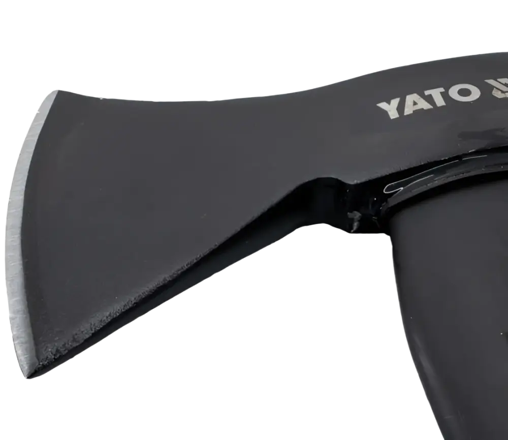 Black yato yleiskirves lasikuituvarrella with polished steel edge and matte-finished blade head